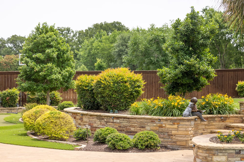 retaining wall landscape beds steps