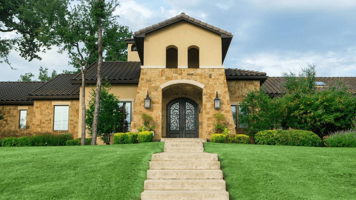 home with well cared for lawn