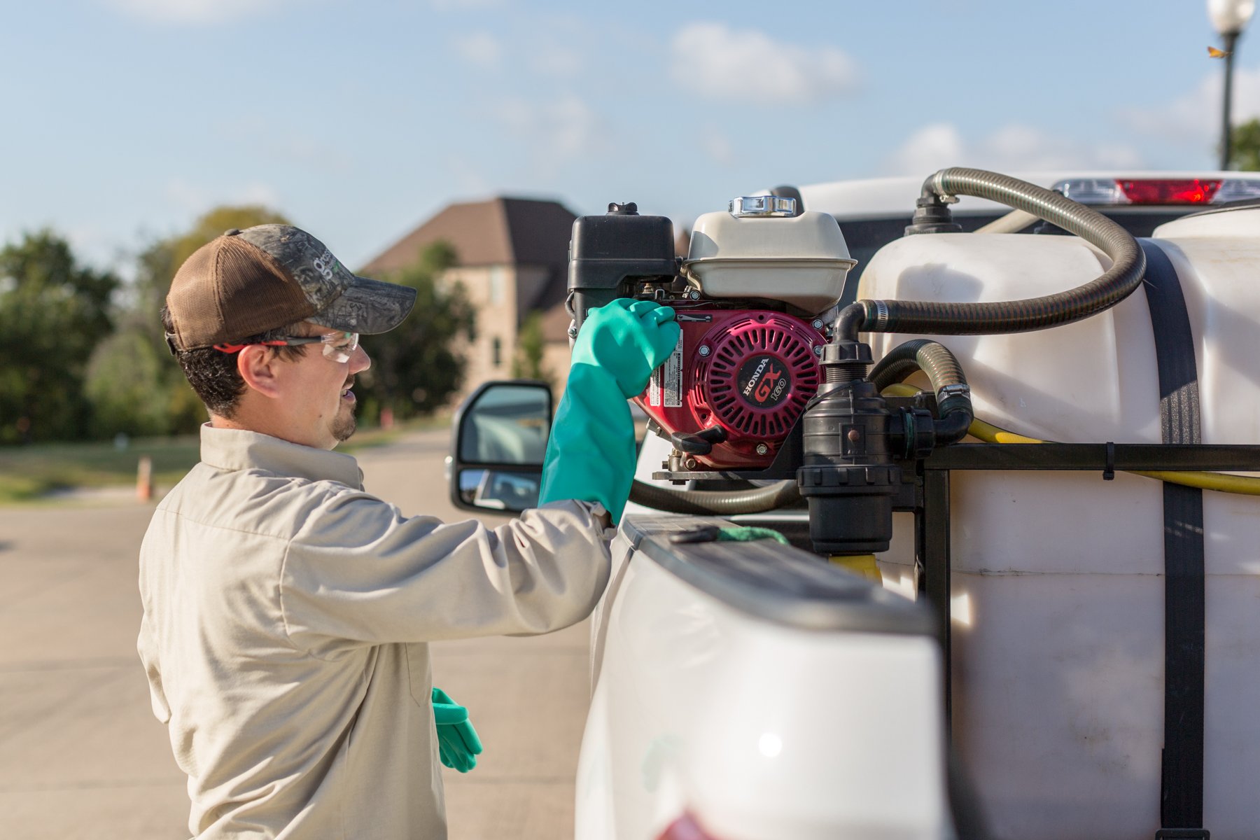 lawn care technician truck-2