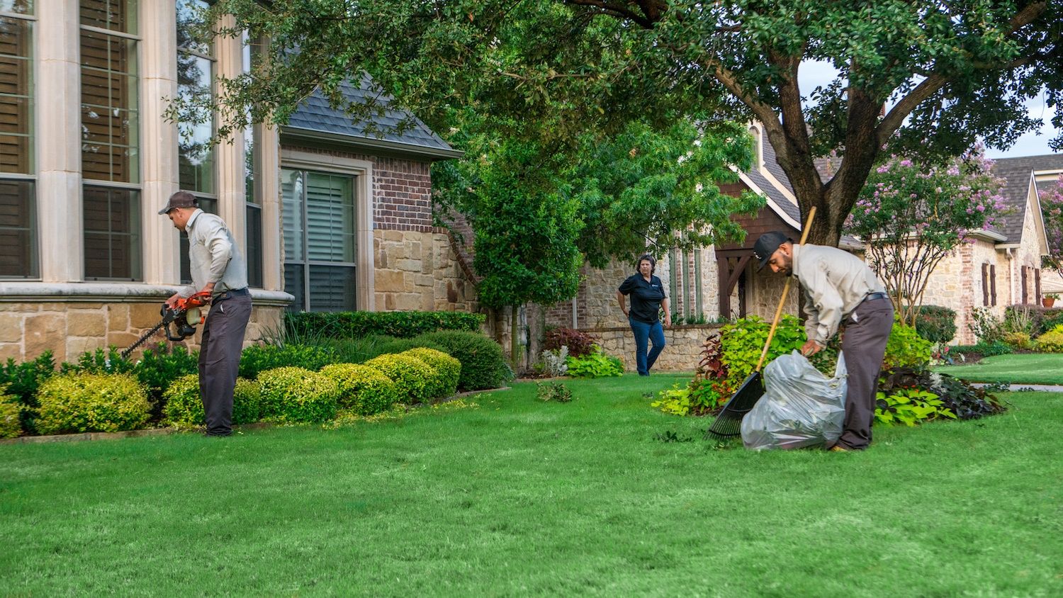 Landscape Maintenance Cost, How Much Does A Professional Landscaper Make