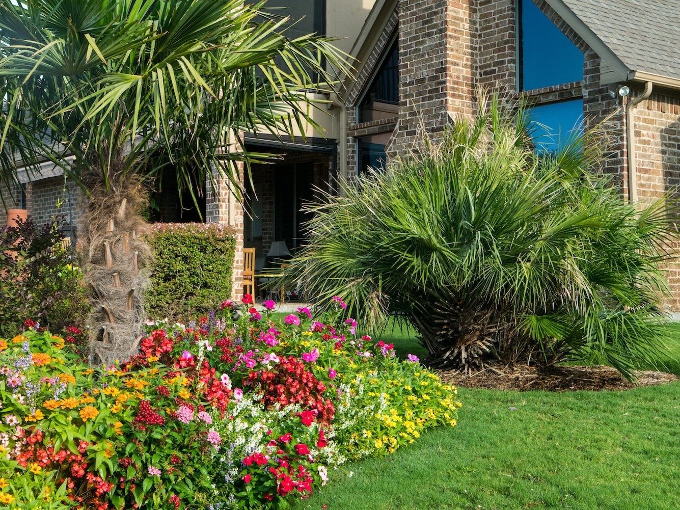 How to Clear a Flower Bed Full of Weeds: Tips for North Texas Homeowners